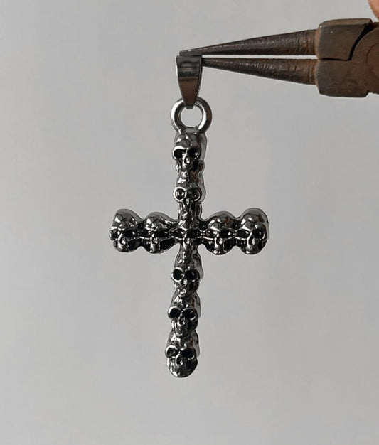 Skull Cross Pendent